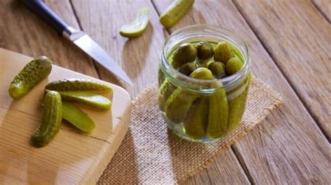  The King Who Loved Pickles? A Deep Dive into an Intriguing Folk Tale